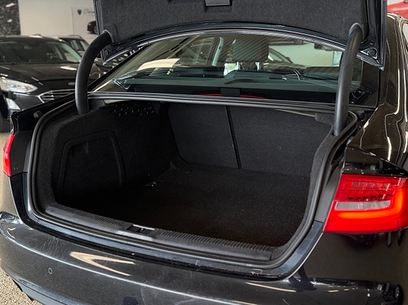 Audi A4 9 of 21