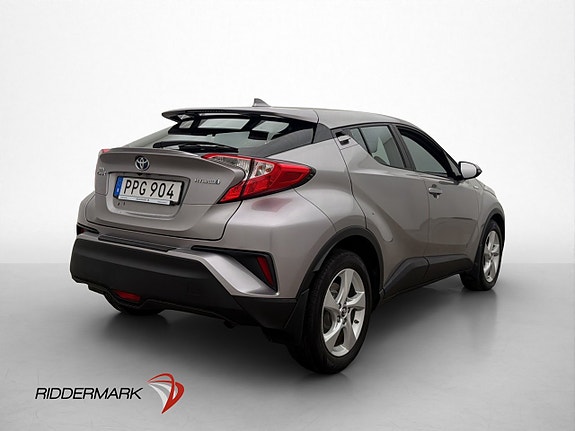 Toyota C-HR 8 of 27