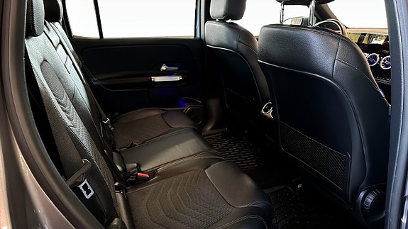 Mercedes-Benz EQB300 5 of 12