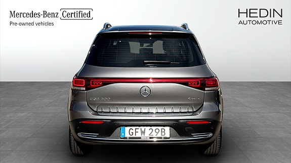 Mercedes-Benz EQB300 7 of 12
