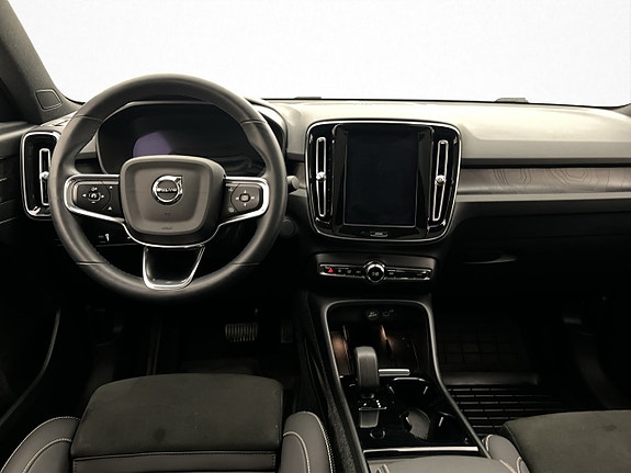 Volvo C40 17 of 30