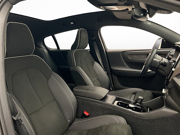 Volvo C40 28 of 30