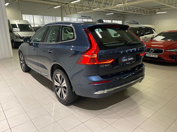 Volvo XC60 7 of 12
