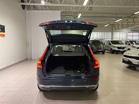 Volvo XC60 6 of 12