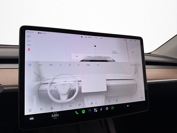 Tesla Model Y 20 of 29