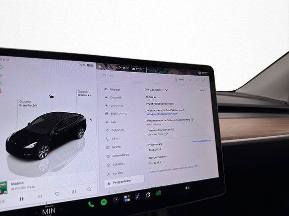 Tesla Model Y 23 of 29