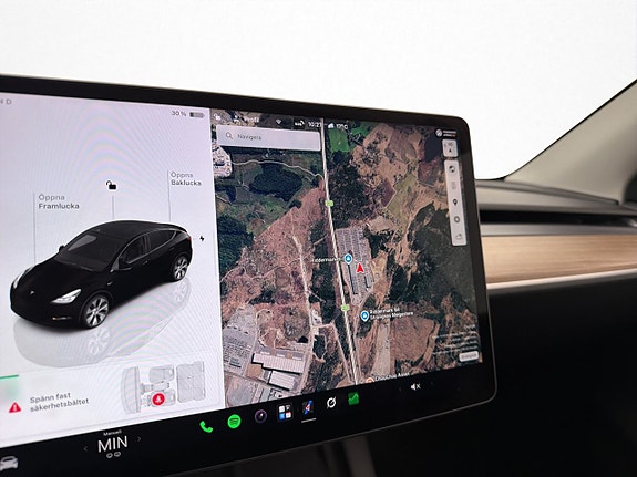 Tesla Model Y 17 of 29