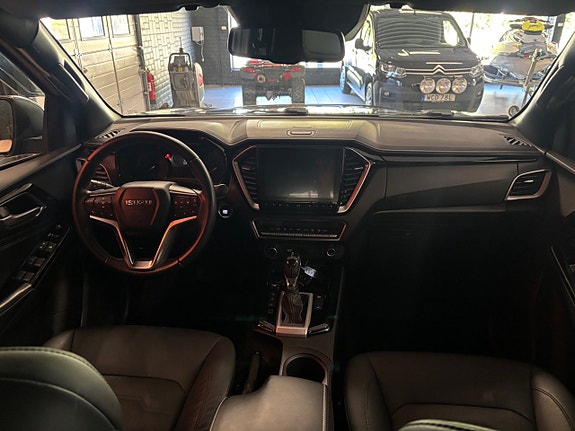 Isuzu D-max 9 of 9