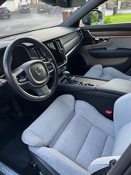 Volvo V90 Cross Country 5 of 14
