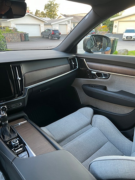 Volvo V90 Cross Country 6 of 14