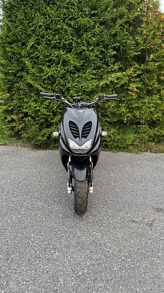 Yamaha Aerox 3 of 7