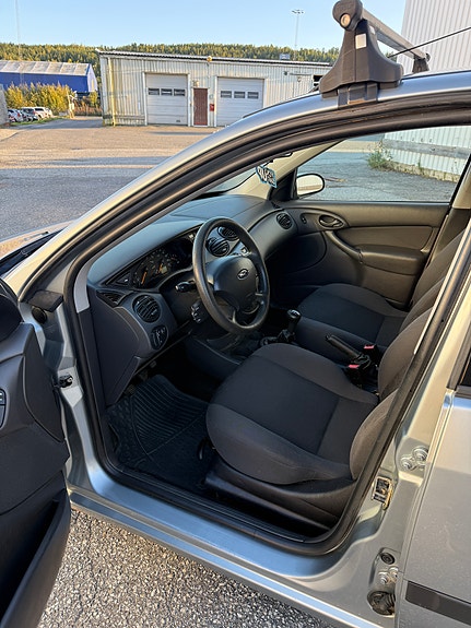 Ford Focus 11 of 15