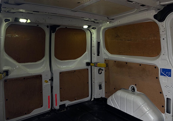 Ford Transit Custom 10 of 10