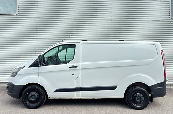Ford Transit Custom 2 of 10