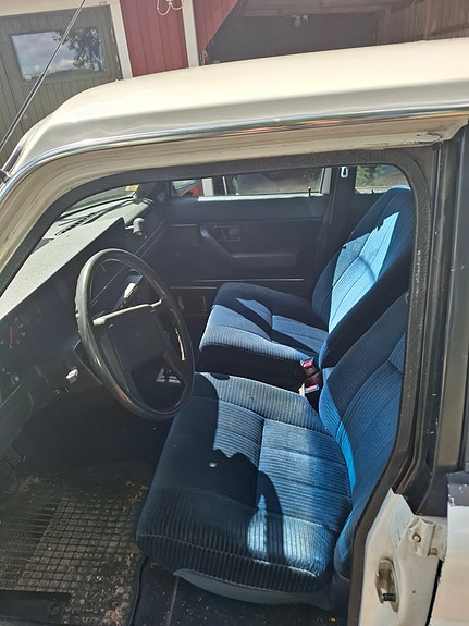 Volvo 240 6 of 6
