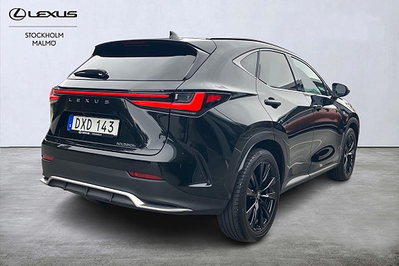 Lexus NX350h 6 of 24
