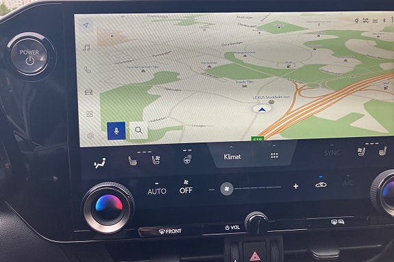 Lexus NX350h 14 of 24