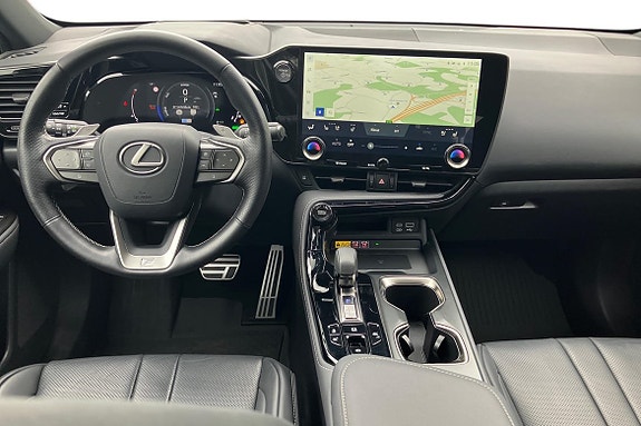 Lexus NX350h 10 of 24