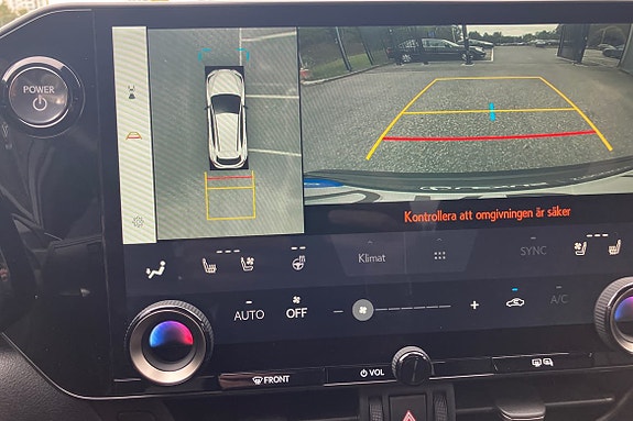 Lexus NX350h 15 of 24