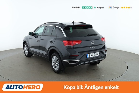 Volkswagen T-Roc 3 of 30