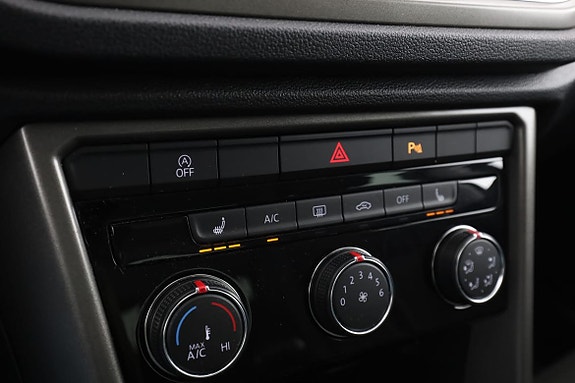 Volkswagen T-Roc 25 of 30