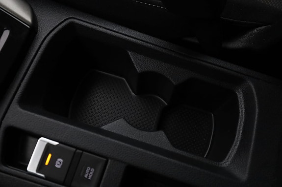 Volkswagen T-Roc 30 of 30