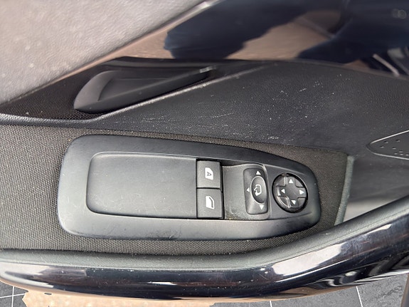 Peugeot 208 20 of 21