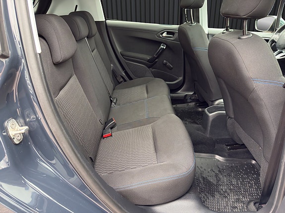 Peugeot 208 13 of 21