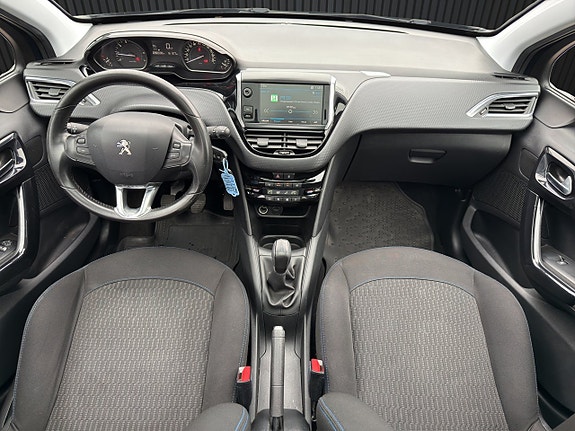 Peugeot 208 11 of 21