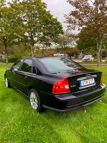 Volvo S80 2 of 7