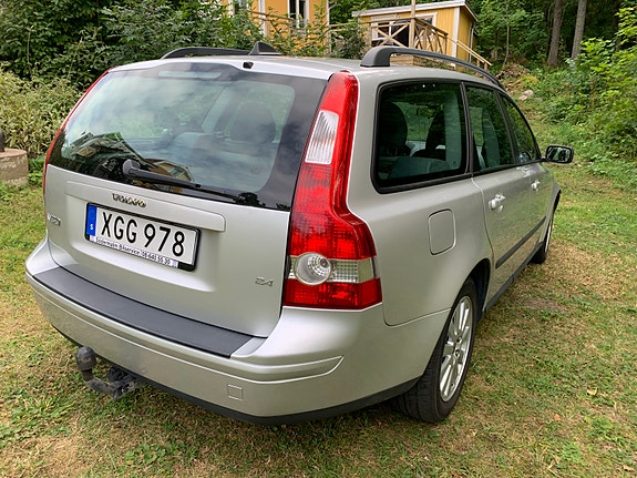 Volvo V50 3 of 6