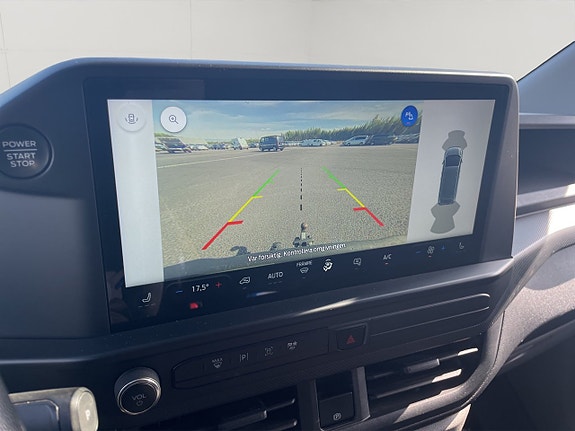 Ford Transit Custom 21 of 30