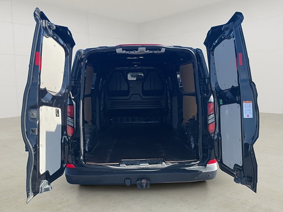 Ford Transit Custom 13 of 30