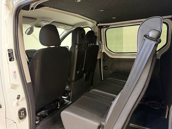 Renault Trafic 17 of 21