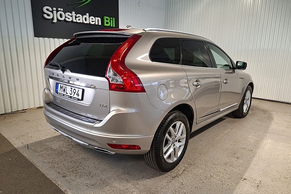 Volvo XC60 5 of 16