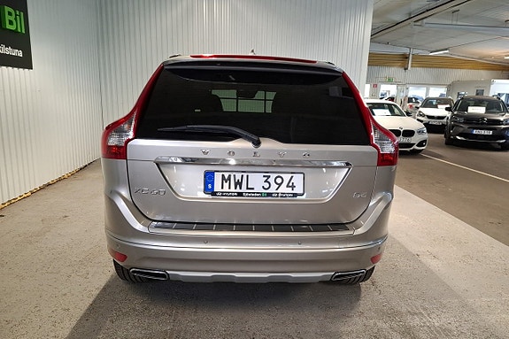 Volvo XC60 4 of 16