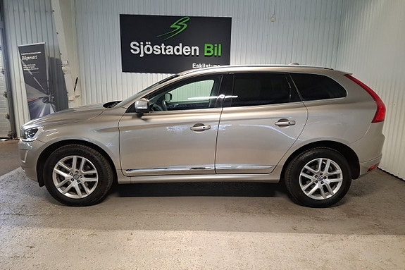 Volvo XC60 2 of 16