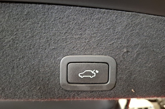 Volvo XC60 16 of 16