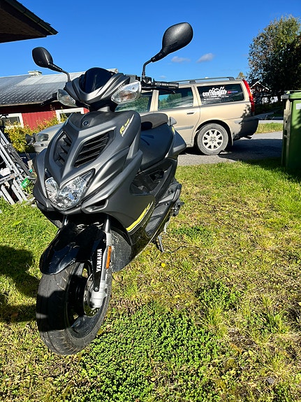Yamaha Aerox 4 3 of 3