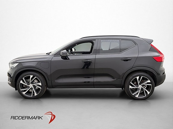 Volvo XC40 4 of 30