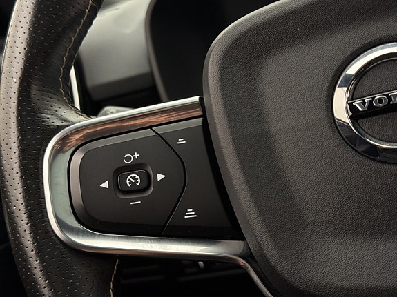 Volvo XC40 28 of 30