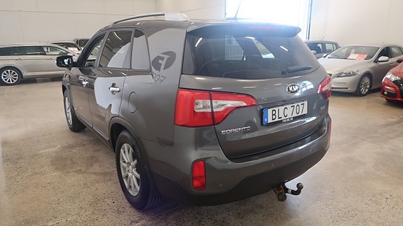 Kia Sorento 6 of 17