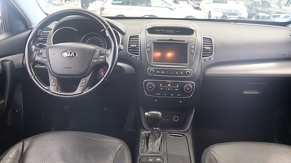 Kia Sorento 11 of 17