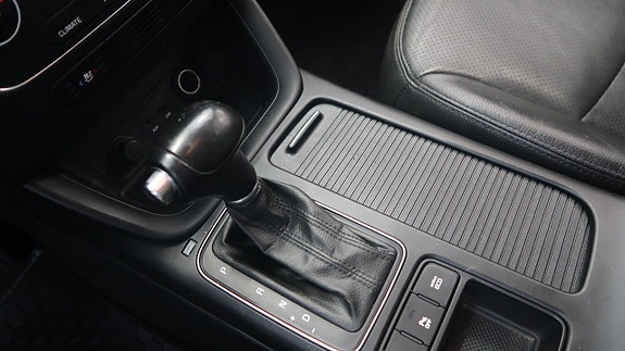 Kia Sorento 12 of 17