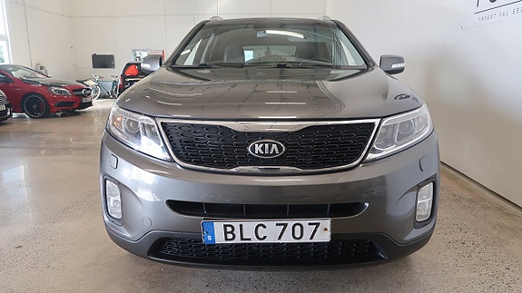 Kia Sorento 8 of 17
