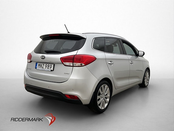 Kia Carens 8 of 27