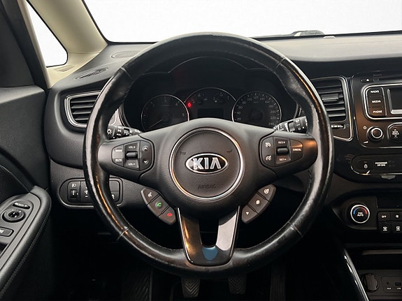 Kia Carens 13 of 27