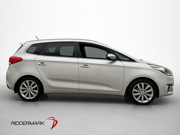 Kia Carens 9 of 27