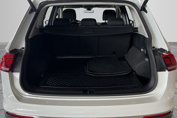 Volkswagen Tiguan Allspace 9 of 17