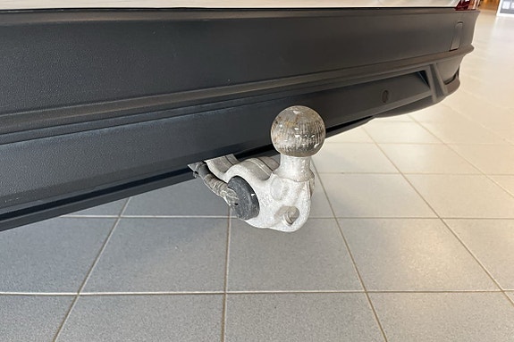 Volkswagen Tiguan Allspace 14 of 17